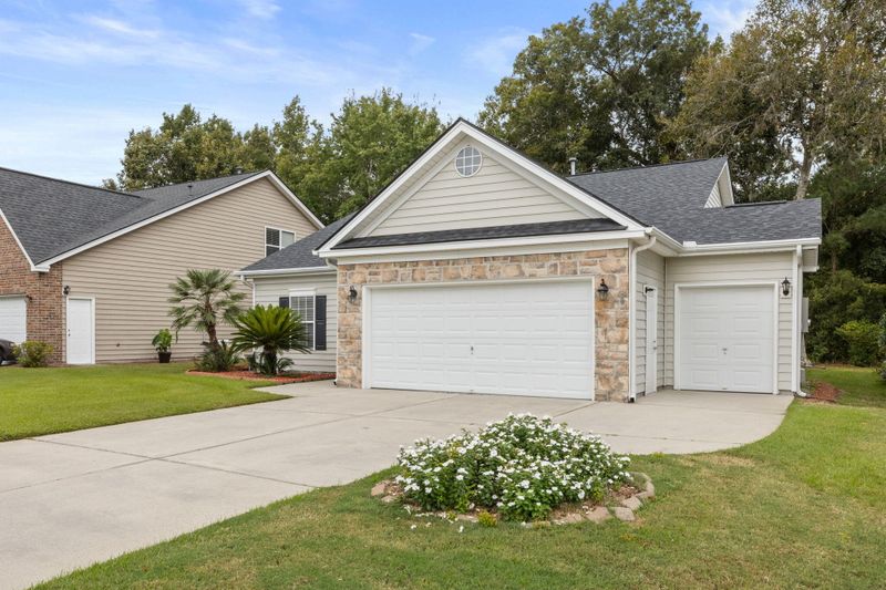 4981 Franconia Dr, Summerville, SC 29485