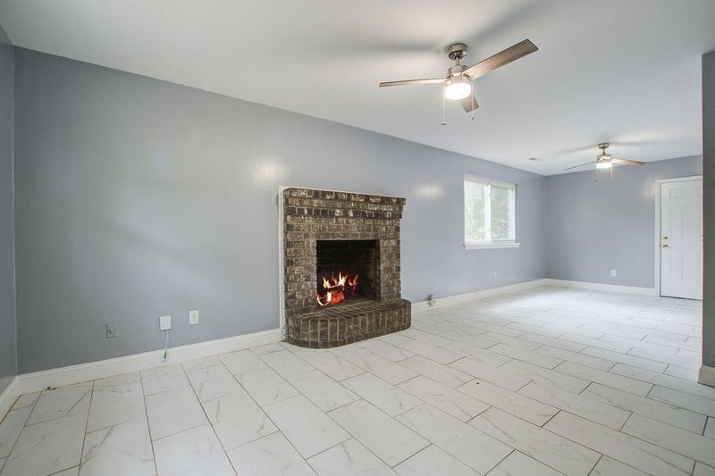 16 Ferncliff Way, Goose Creek, SC 29445