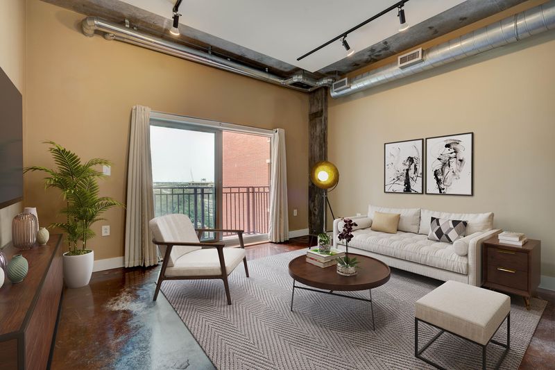 150 Bee St #614, Charleston, SC 29401