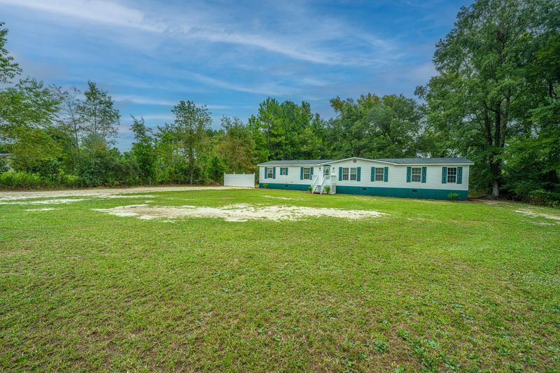 1116 W Main St, Harleyville, SC 29448