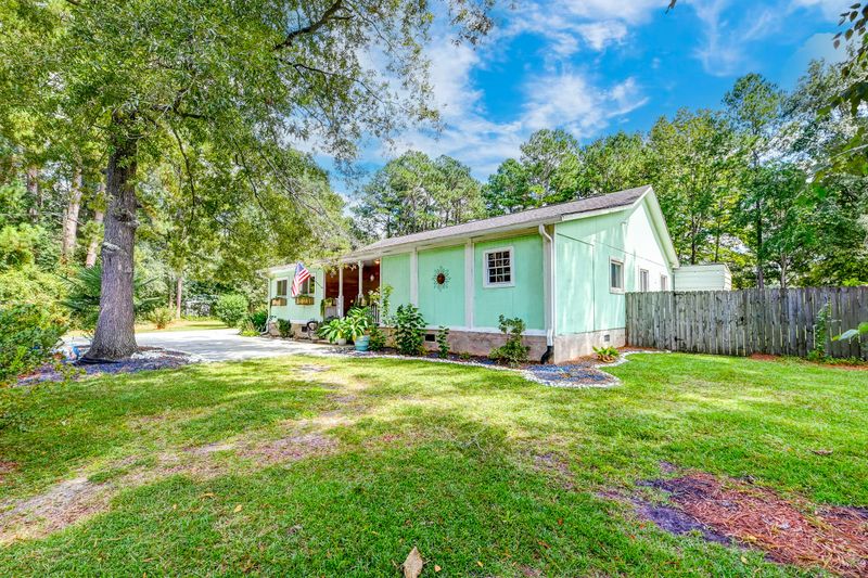 164 O T Wallace Dr, Summerville, SC 29483