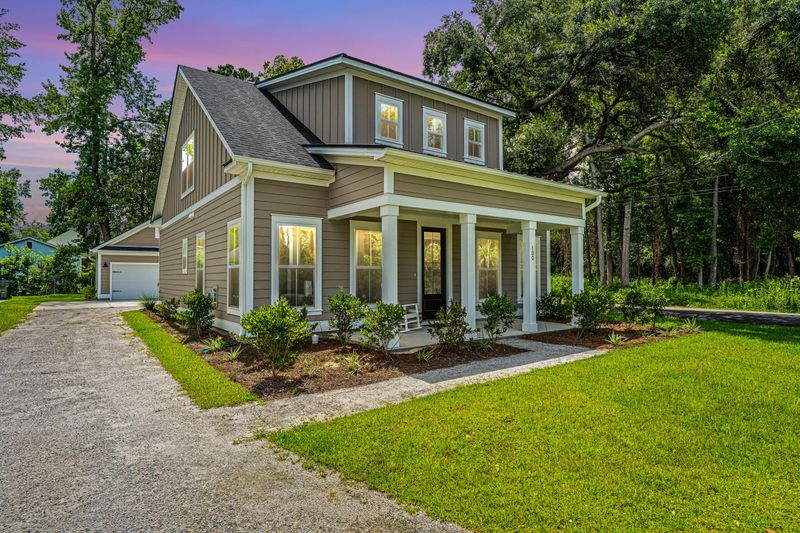 100 Gray Pine Ln, Summerville, SC 29483
