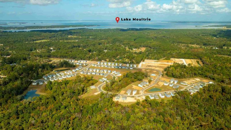 343 Willows Crescent Dr, Moncks Corner, SC 29461