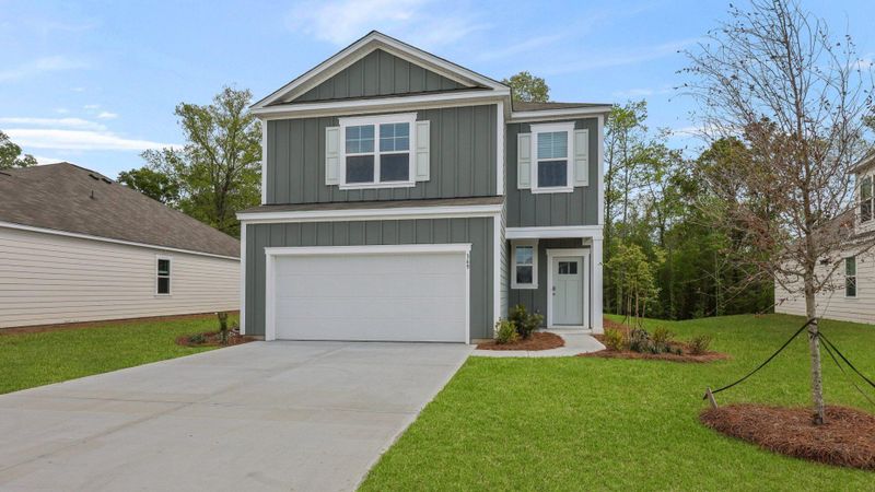 369 Willows Crescent Dr, Moncks Corner, SC 29461