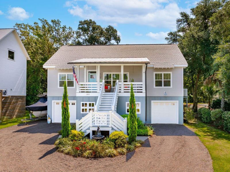215 W Indian Ave, Folly Beach, SC 29439