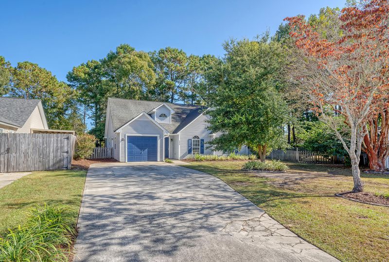 1890 Armory Dr, Mount Pleasant, SC 29466