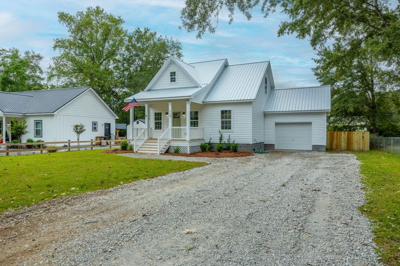 710 Evening Rose Ln, Moncks Corner, SC 29461
