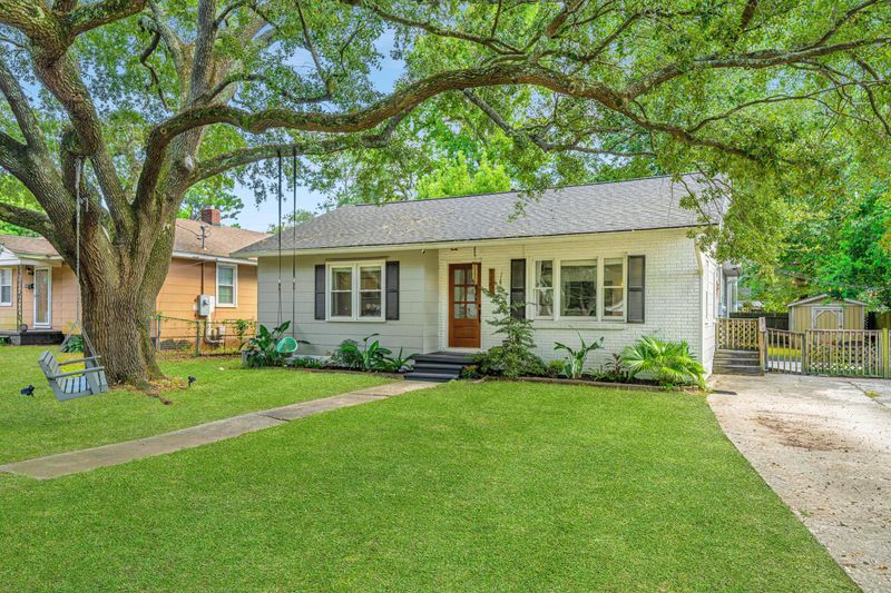 1155 Camden St, North Charleston, SC 29405