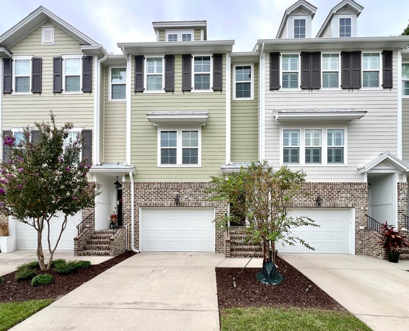 1056 Bowman Woods Dr, Mount Pleasant, SC 29464
