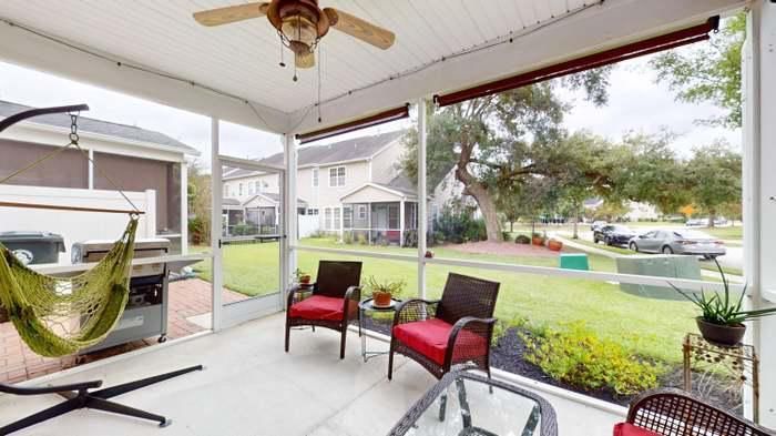1215 Circle Oaks Dr, Charleston, SC 29492