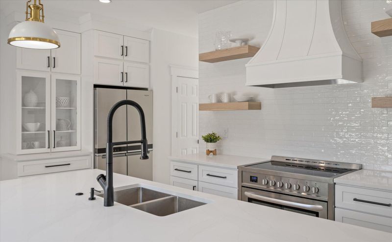 2504 Woodstream Rd, Mount Pleasant, SC 29466