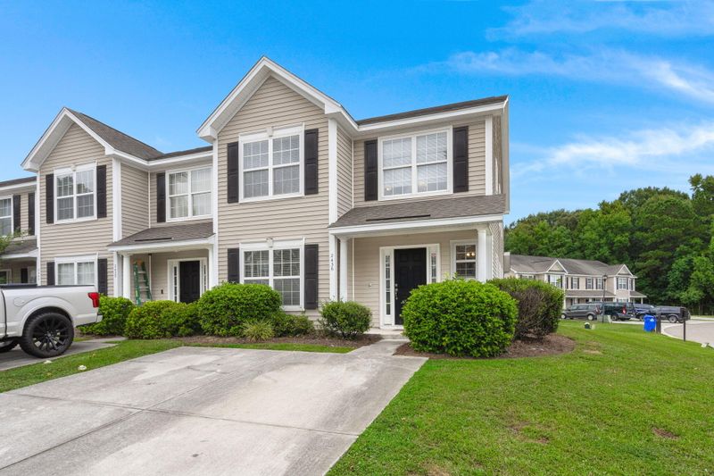 2436 Scholar Ln, North Charleston, SC 29406