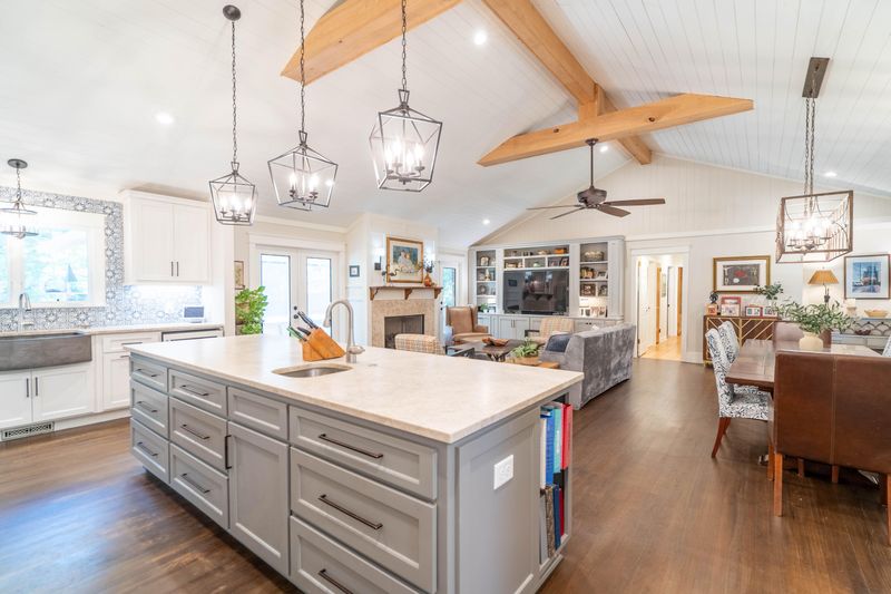 1319 Bluebird Dr, Mount Pleasant, SC 29464