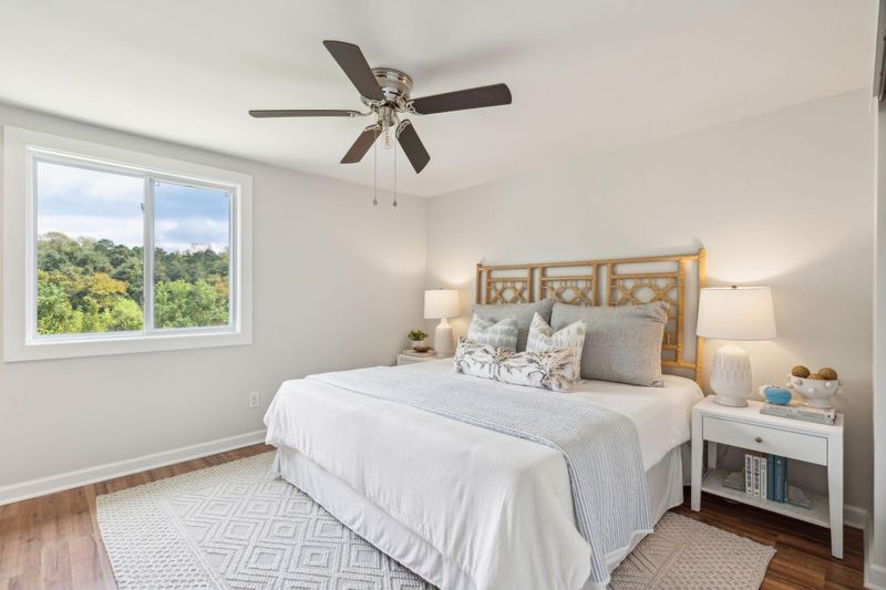 4949 Amberwood Ln, North Charleston, SC 29418