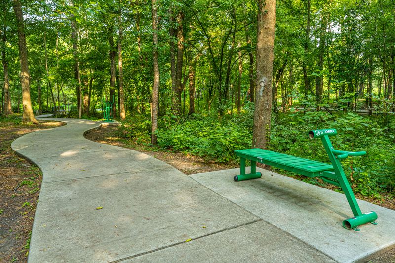 7106 Channel Park Dr, Hanahan, SC 29410