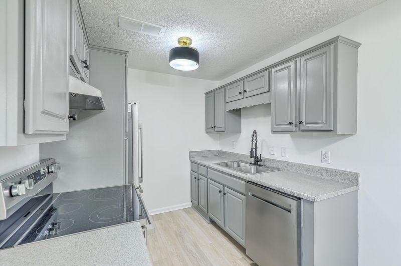 207 Oakmont Ave #D, Ladson, SC 29456