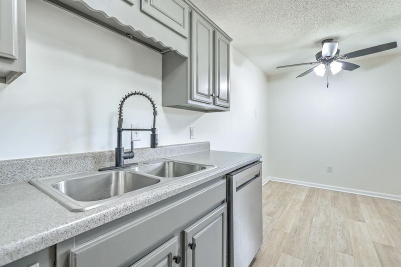 207 Oakmont Ave #D, Ladson, SC 29456