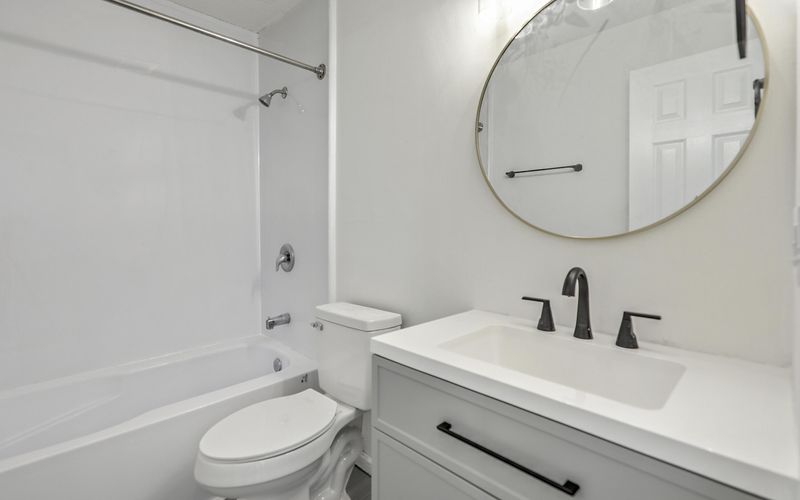 207 Oakmont Ave #D, Ladson, SC 29456