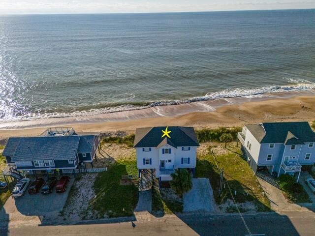 144 Palmetto Blvd, Edisto Island, SC 29438