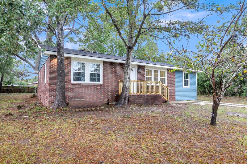 212 Ellen St, Goose Creek, SC 29445