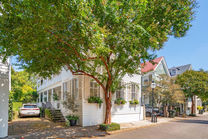 84 Tradd St, Charleston, SC 29401