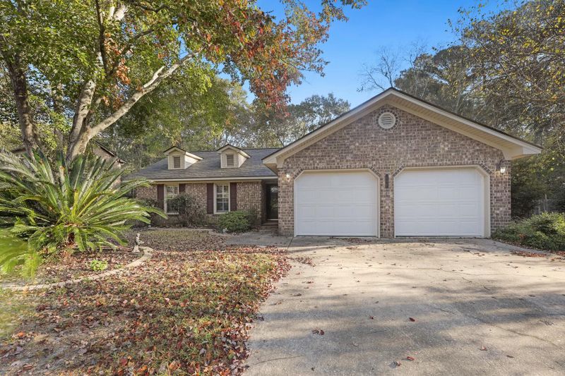 102 Springfield Pl, Goose Creek, SC 29445