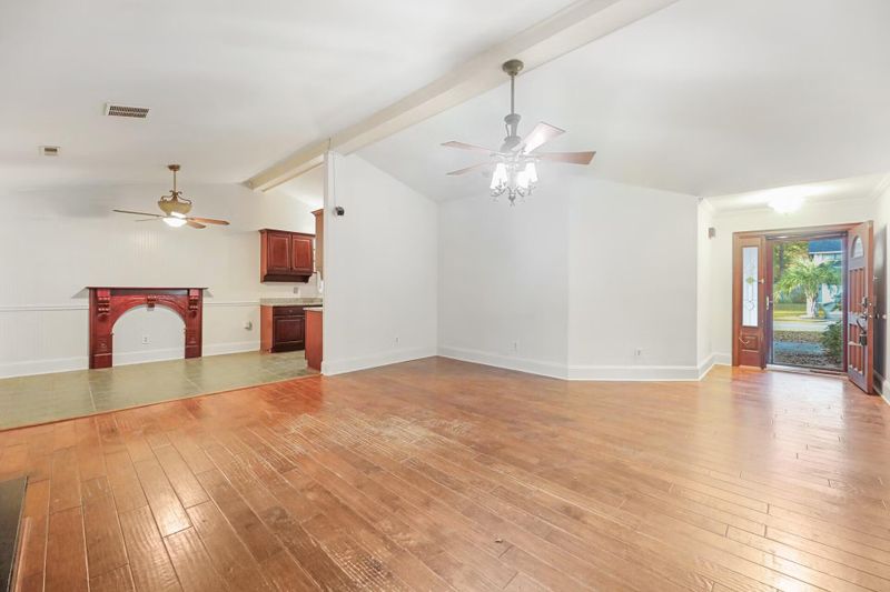 102 Springfield Pl, Goose Creek, SC 29445