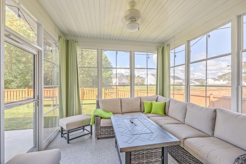 8177 Ronda Dr, North Charleston, SC 29406