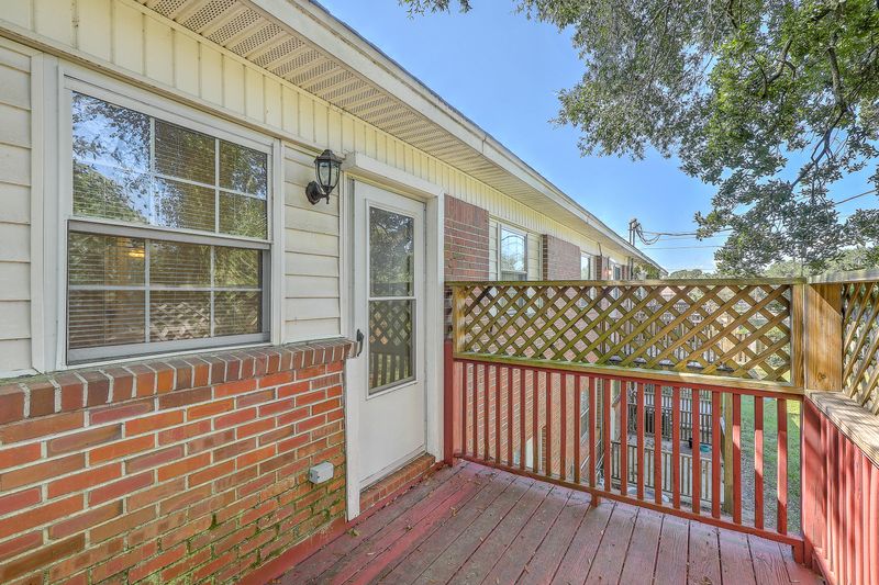 3930 Azalea Dr #P, North Charleston, SC 29405