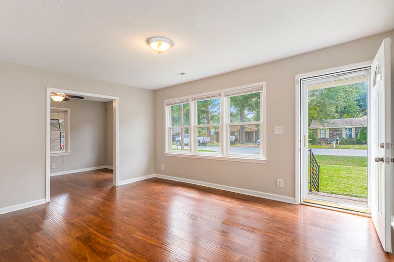 528 Amy Dr, Goose Creek, SC 29445