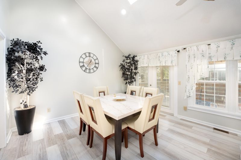 217 Mansfield Blvd, North Charleston, SC 29418