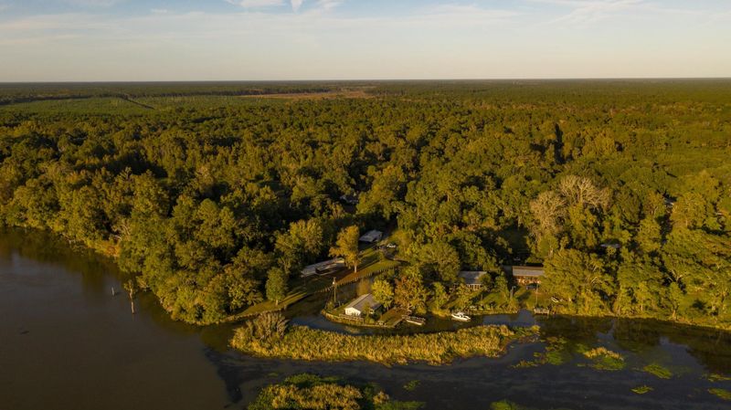 129 Crawdad Ct, Moncks Corner, SC 29461