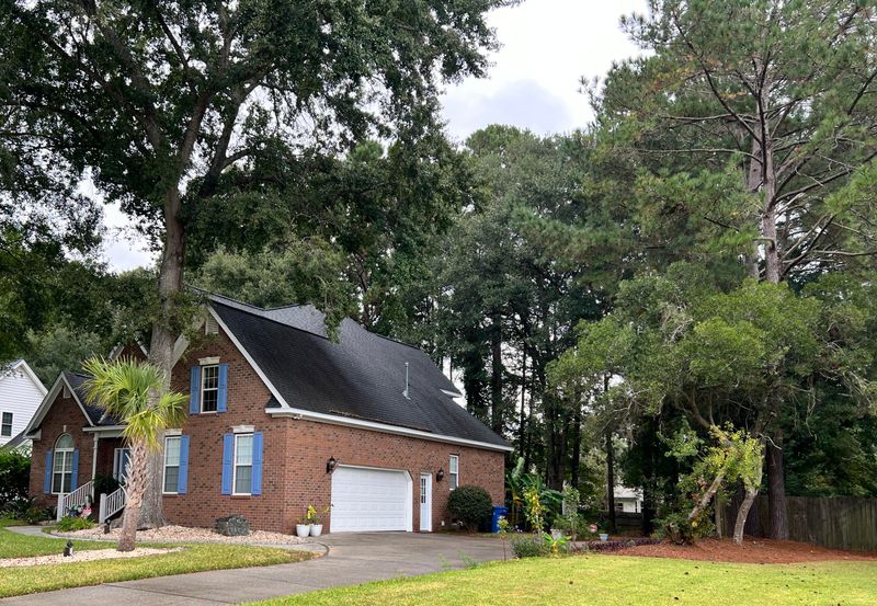 8652 Laurel Grove Ln, North Charleston, SC 29420