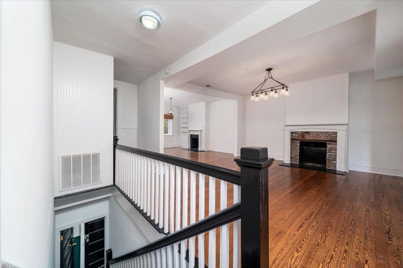 106 Church St #D, Charleston, SC 29401