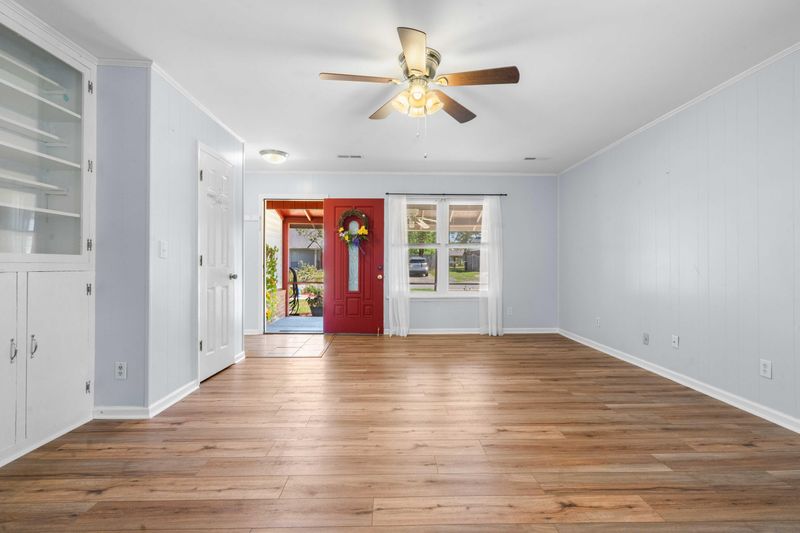 311 Clearwater Dr, Goose Creek, SC 29445