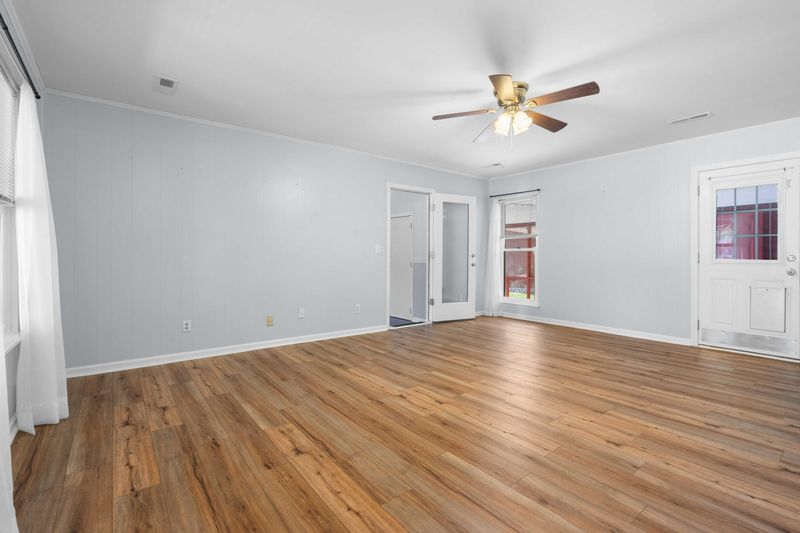 311 Clearwater Dr, Goose Creek, SC 29445