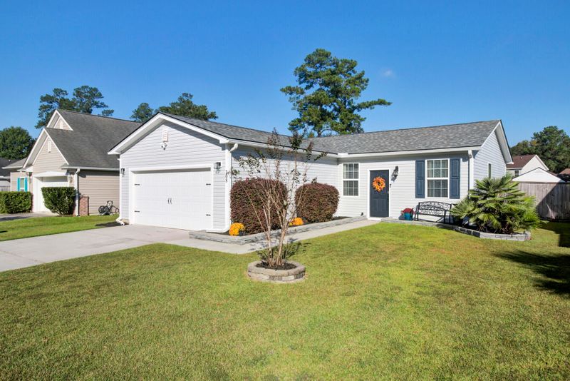 208 Austin Creek Ct, Summerville, SC 29483
