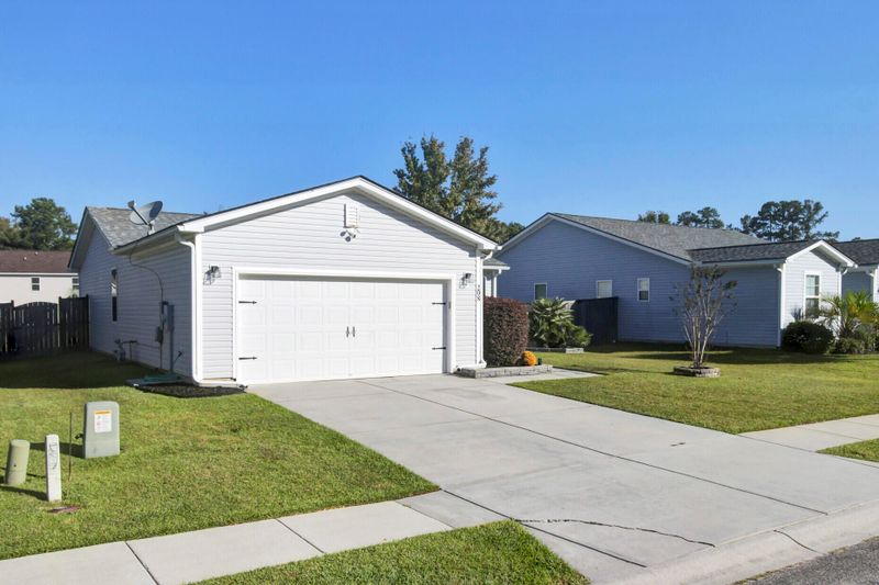 208 Austin Creek Ct, Summerville, SC 29483