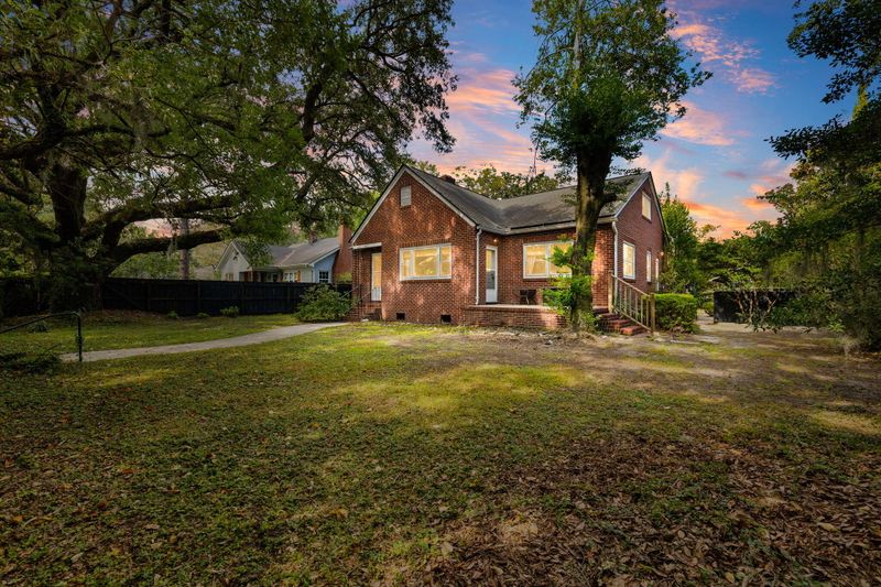 717 Woodward Rd, Charleston, SC 29407