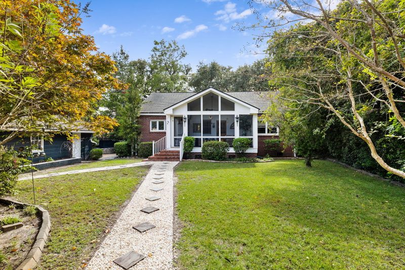 717 Woodward Rd, Charleston, SC 29407