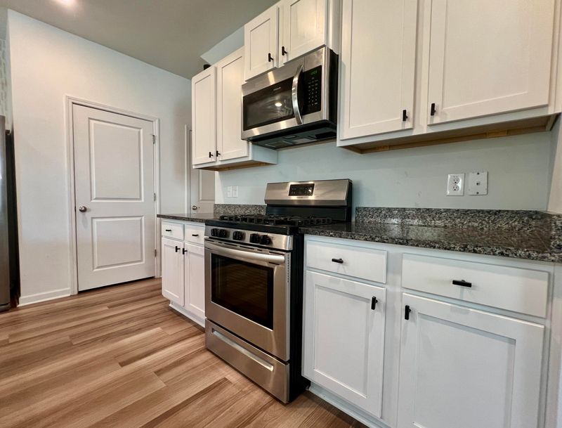 564 Wayton Cir, Moncks Corner, SC 29461