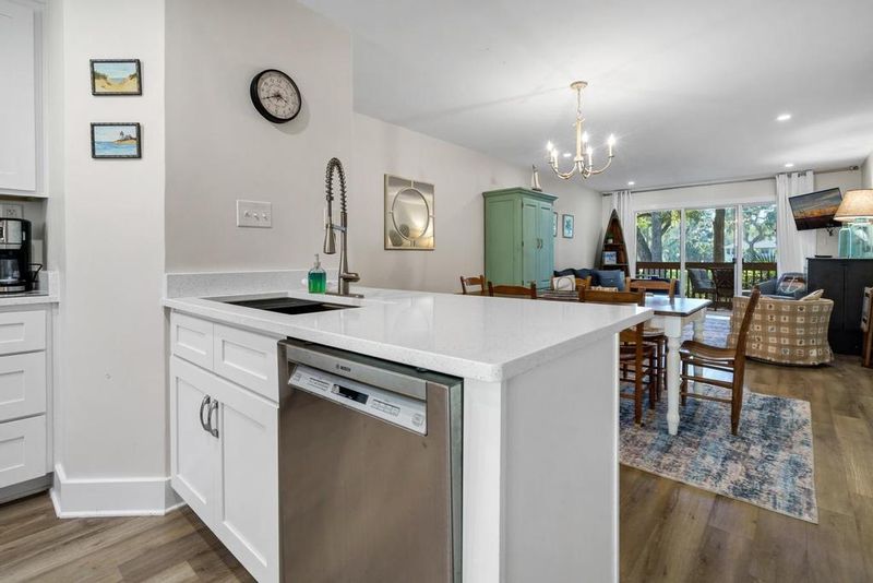 327 Sea Cloud Cir, Edisto Island, SC 29438