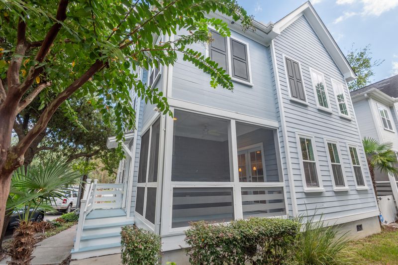 79 Grove St #2, Charleston, SC 29403