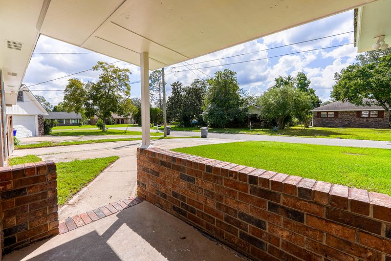 7644 Peggy Dr, North Charleston, SC 29418