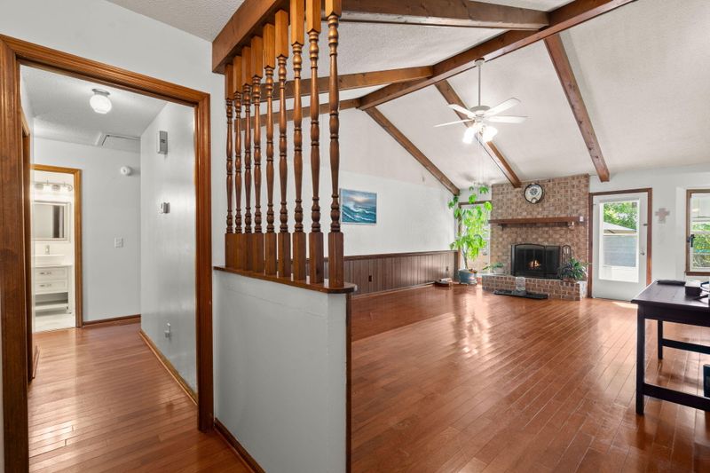 40 Lighthouse Dr, Goose Creek, SC 29445