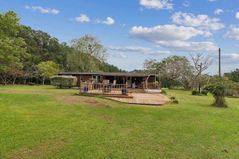1231 Turkey Pond Rd, Jamestown, SC 29453