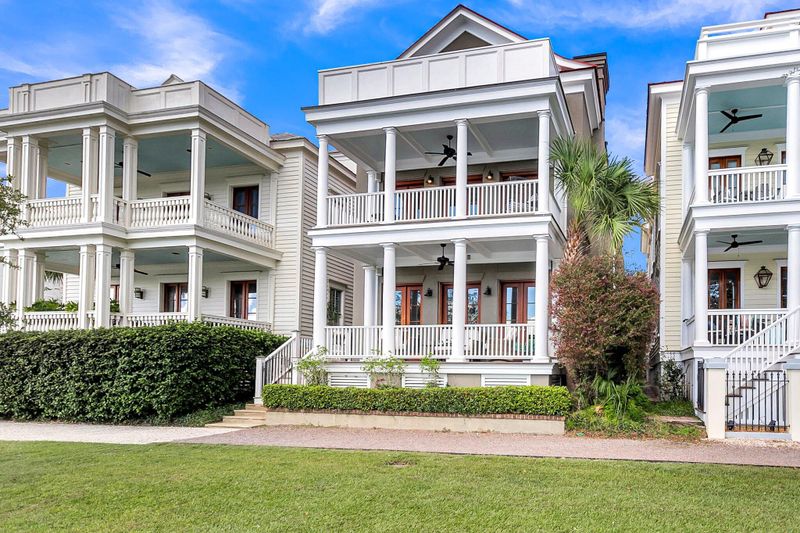 30 Fernandina St, Mount Pleasant, SC 29464