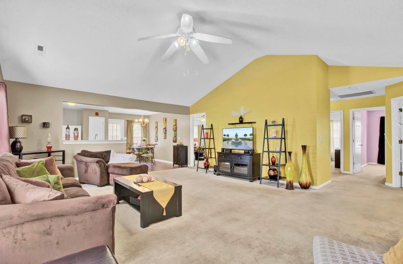 5130 Torrey Ln, Summerville, SC 29485