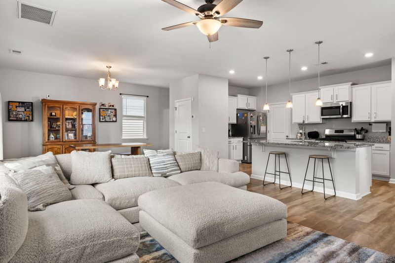 9811 Sickle Dr, Ladson, SC 29456