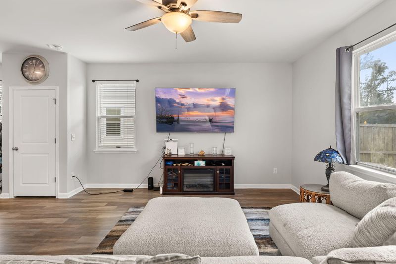 9811 Sickle Dr, Ladson, SC 29456